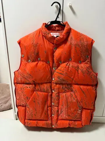 MASU MARBEL BANDANA PUFFER VEST