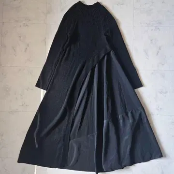 엘렌딕 소재믹스 니트 원피스 블랙 이소재 도킹