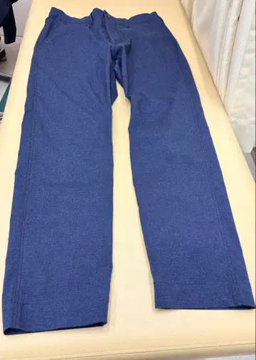 ALL YOURS 네이비 슬랙스 사이즈 32