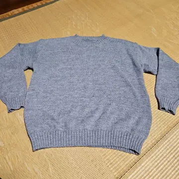 그레이 니트 스웨터 긴팔 크루넥