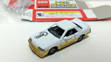 토미카 조립 공장 스카이라인 GTS-R R31 미조립품