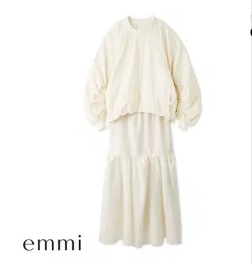 emmi 플레어 스커트