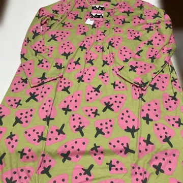 새상품 마타노 아츠코 룸웨어 딸기 무늬 원피스 L