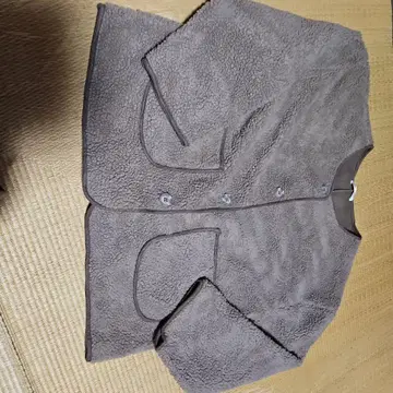 그레이 보아 자켓 프론트 포켓 부착