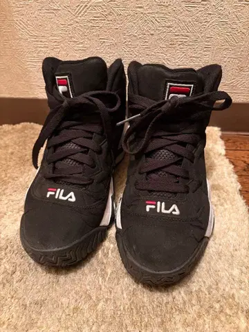 FILA 하이컷 스니커즈 블랙/화이트