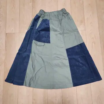 니코앤드 리메이크라이크 스커트 M 사이즈