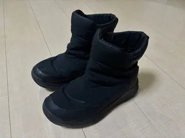 THE NORTH FACE 700 눕시 부츠 23cm