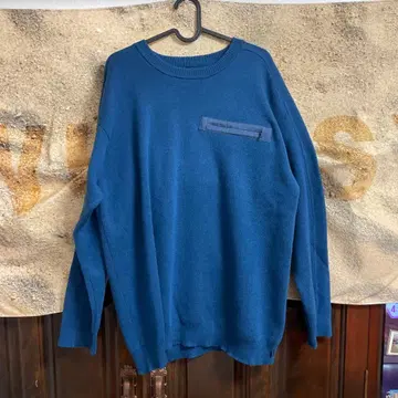 WHIMSY 다크 블루 니트 스웨터