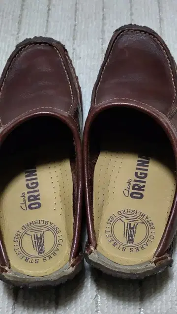 클락스 나탈리 슬립온 4.5D 브라운