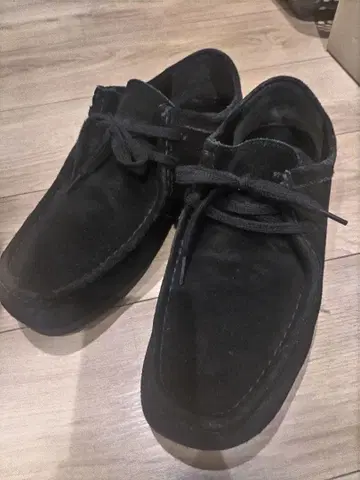 gu 블랙 스웨이드 천연 가죽 클락스 왈라비 타입 모카신 28.0