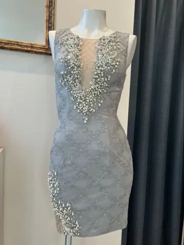 AngelR 비쥬 장식 타이트 미니 드레스