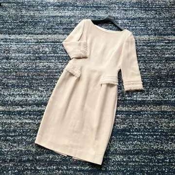폭시 40 베이지 펜슬 원피스