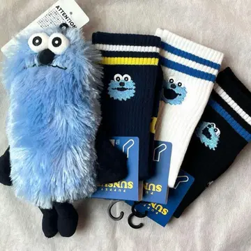 GU x 퍼펫순순 콜라보 파우치 양말 전 3종 4개 세트