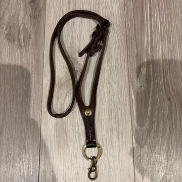 단 겐텐 브라운 가죽 스트랩 골드 금장 장식