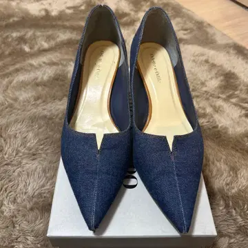 오데트 에 오딜 데님 스틸레토 펌프스 25cm