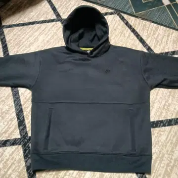 언더아머 스테판 커리 후드티 블랙 S 사이즈