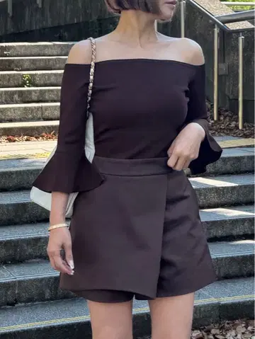 Cygne 플레어 슬리브 오프숄더 니트 Rily