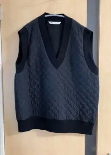 ZARA 퀼팅 베스트