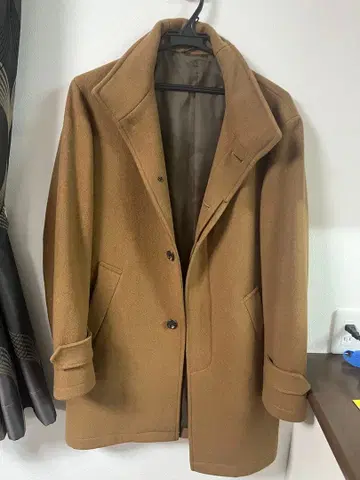 남성용 체스터 코트 베이지