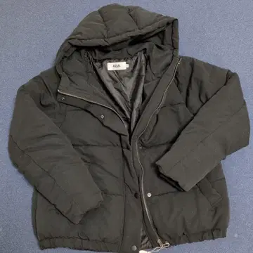 AZUL 블랙 다운 자켓