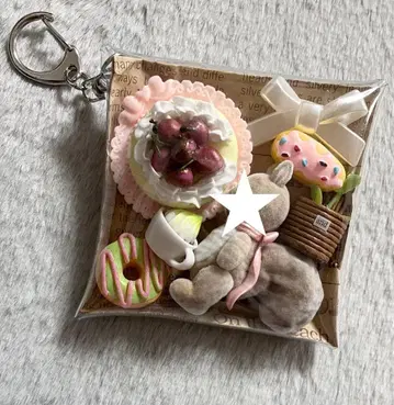 가챠 파우치 [ 다람쥐 씨 케이크 ]