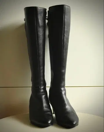 블랙 가죽 롱 부츠 중간 힐