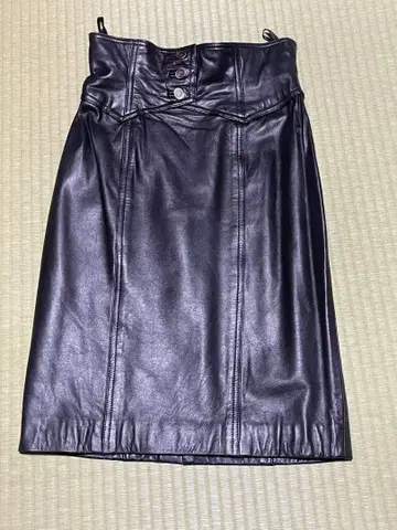 블랙 가죽 타이트 스커트