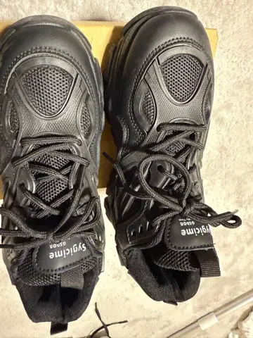 Sygicime 블랙 스니커즈