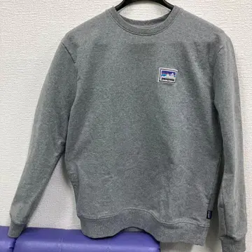 Patagonia 그레이 크루넥 맨투맨