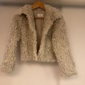 CIRCLE 보아 숏 자켓 크림