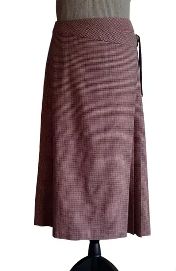 빨흰검의 섬세한 하운드투스 패턴 로우웨스트 플레어 페이크 랩스커트