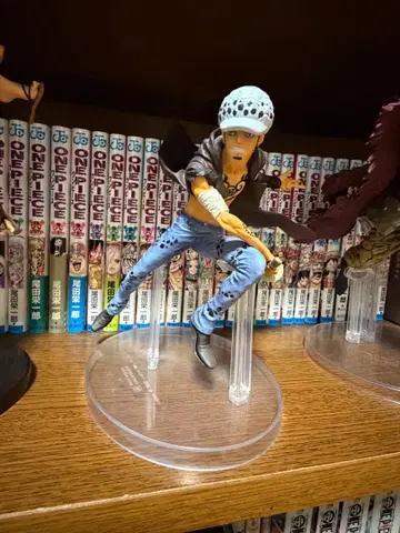 트라팔가 로 피규어 원피스