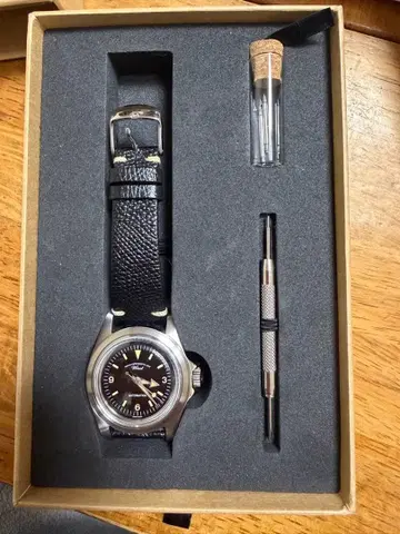 WMT RM1950 MKII AUT OMATICK AGED HANDS