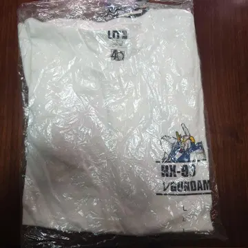 유니클로 [ 기동전사 건담 ] 반팔 T셔츠 미사용 새상품 L 사이즈