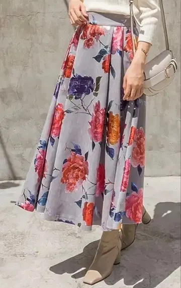 RANDA 플라워 프린트 턱 스커트 그레이