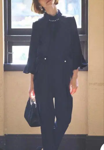 RUIRUE BOUTIQUE 펄 포인트 블라우스 & 팬츠 셋업