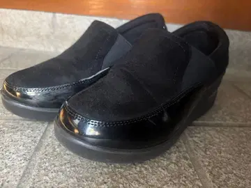 블랙 스웨이드 신발