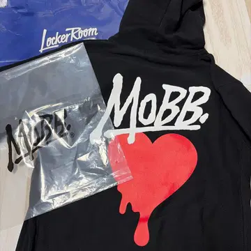 MOBB 하트 후드티 미사용 새상품