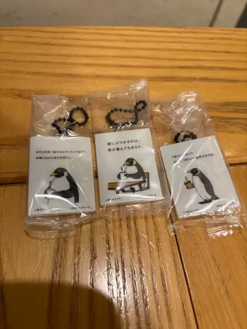 고민하는 펭귄 아크릴 참 4종