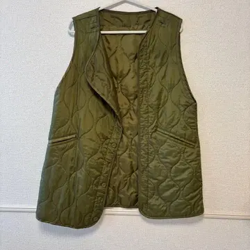 올리브 그린 퀼팅 자켓