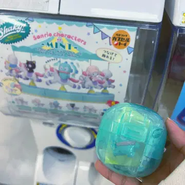 산리오 캐릭터즈 회전목마 MINT