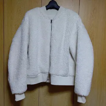 UNIQLO 아이보리 보아 자켓 XL 화이트