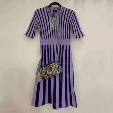 AGA 스트라이프 원피스 인기 완판템 2025년 9월 구매 17000엔