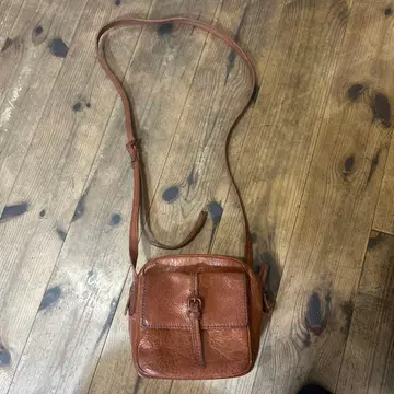 젠텐 브라운 가죽 숄더백