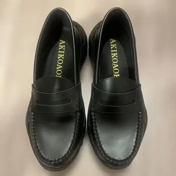 [새상품급] AKIKOAOKI 블랙 로퍼