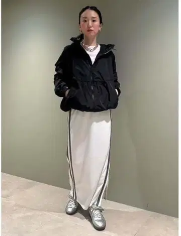 미사용 새상품 emmi eco 저지 스커트