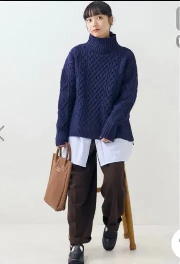 프릭스스토어 케이블 짜임 스웨터