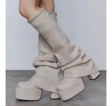 EMODA 루즈 플레어 커버 핏 부츠