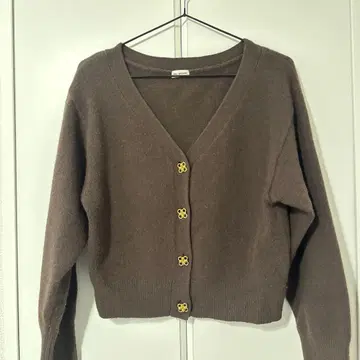 릴리 브라운 가디건 브라운