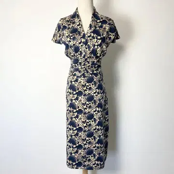 새상품급 Otto 오토 V넥 올 패턴 원피스 네이비 스트레치 M